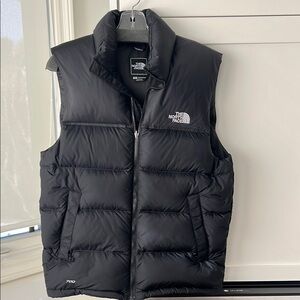 The North Face Men's Black Puffer Vest